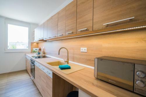 Mf Silverhome 402 Apartment