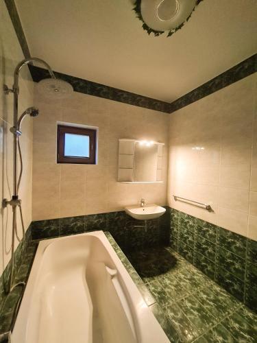 The Emerald Villa