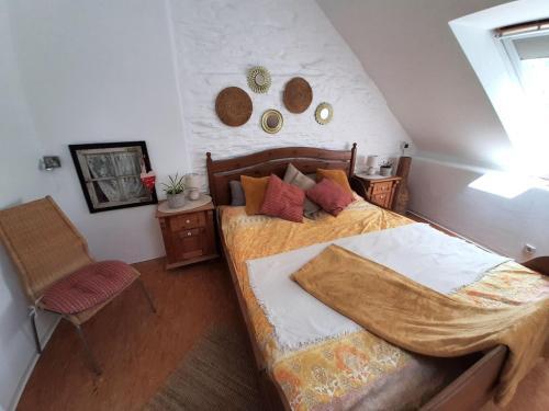 Lovely Apartment In Roes With A Terrace