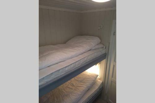 Newly Renovated Rustic Seaside Cabin B�r�y 3 Boat