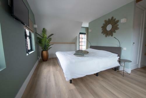 Bed & Breakfast The Lake Inn