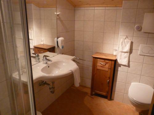 Hostal Gasthof Alpl