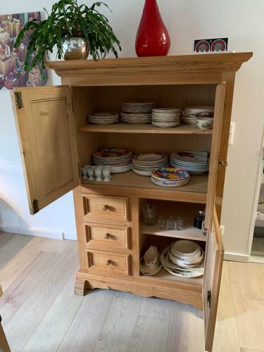 Modernes Haus Auf Gro�em Grundst�ck Im Gr�nen
