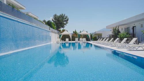 Igl Beverly Hills Villas