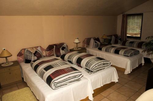 Hostal Caruso Pension Und Pizzeria