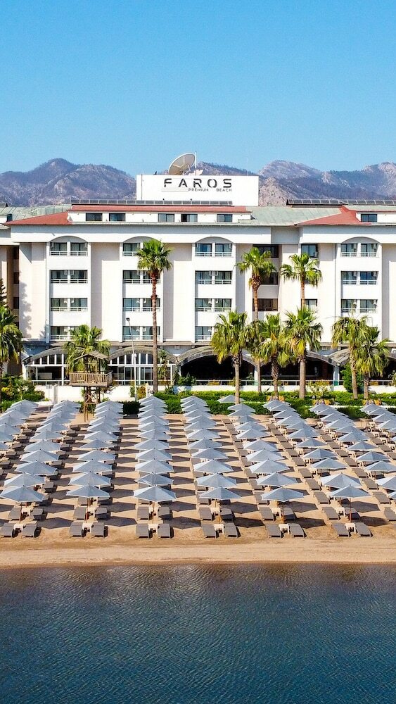 Hotel Faros Premium Beach