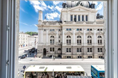 Opera House Apartment 2