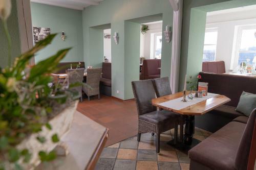 Hotel Am Wasserschloss Gl�cksburg