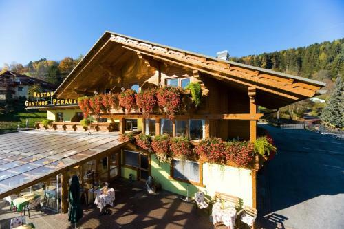 Hostal Gasthof Pension Perauer
