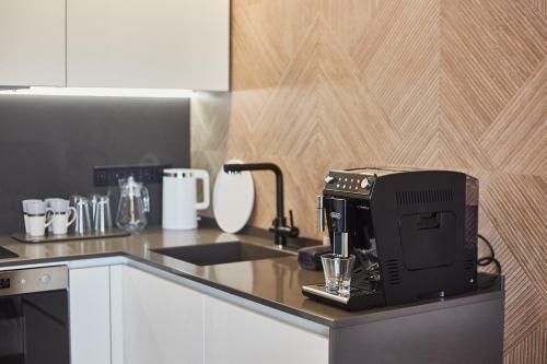 Gagarin Plaza Luxury Sea View Apartments