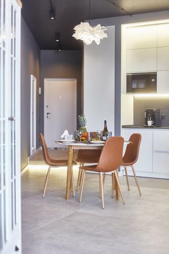 Gagarin Plaza Luxury Sea View Apartments
