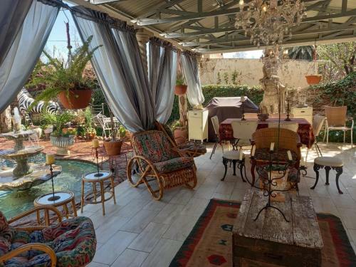 Hostal Michael-angelo Guest House