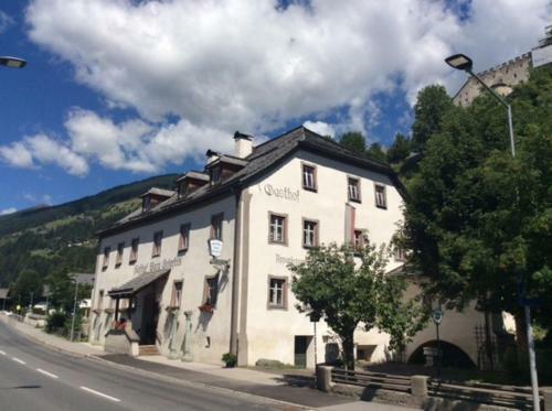 Posada Ansitz Burg Heimfels