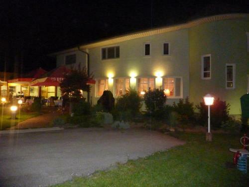 Hostal Pension Karawankenblick