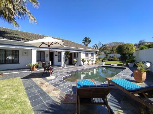 Villa Mintos - 4 Bed 3 Bath, Pool, 750m To Robberg 5 Beach