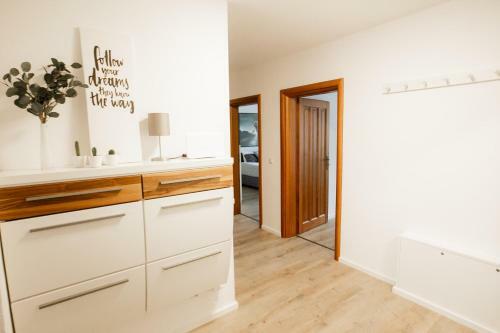 Apartamento Gro� & Stylisch - Zentral & Komfortabel