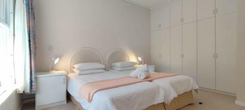 Villa Azure - Sea Views, Pool - 70m Onto Robberg 5 Beach