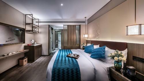 Liz Hotel