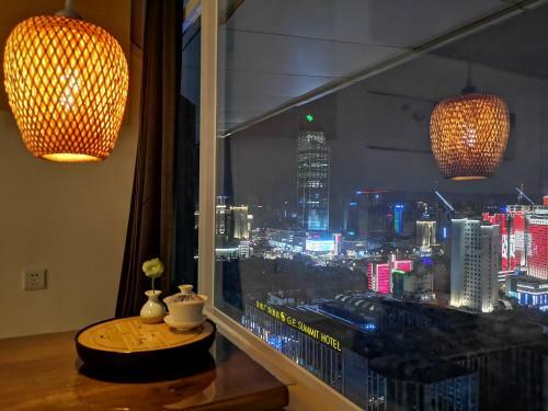 Lingzi's Home Apartment