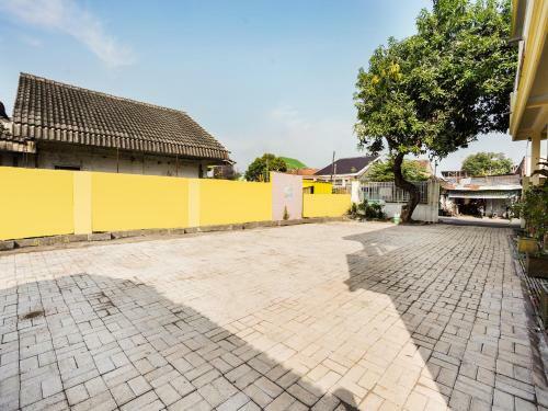 Hotel Oyo 90936 Dien Homestay