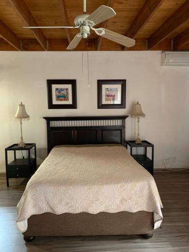 Hostal A Bed Above Guest House