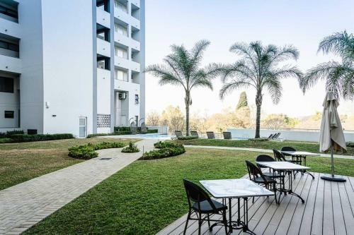 Regency Luxury 2 Bed Apartment With City Views