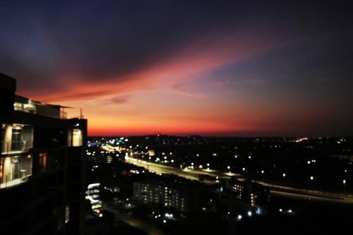 Luxurious Studio Apartment - Menlyn Maine
