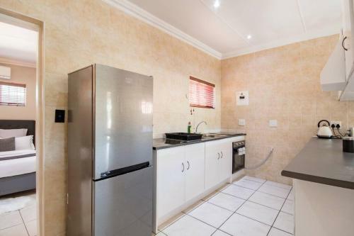 Beautiful And Modern Apartment Close To Menlyn