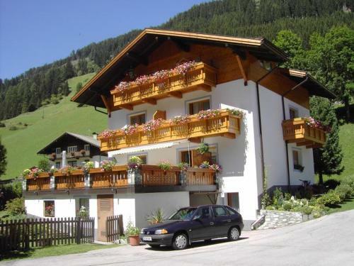 Hostal Haus Gutwenger