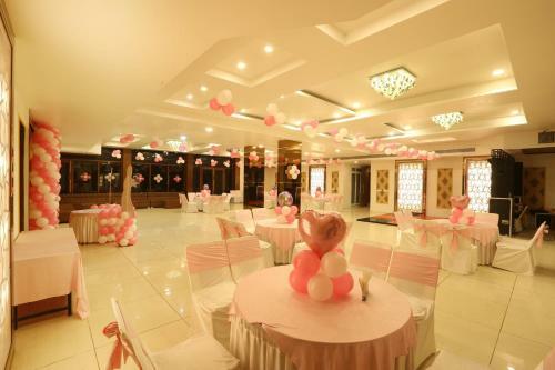Hotel Mizu, Gugroan