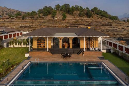 Villa Stayvista At Lake Arches