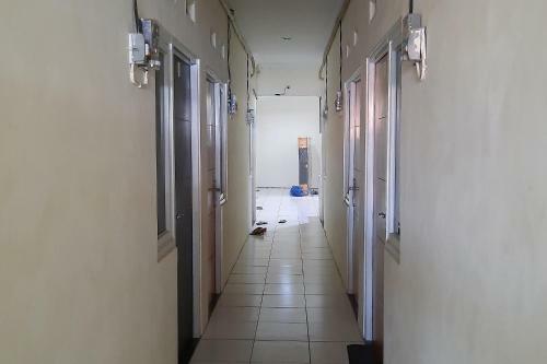 Hotel Oyo Life 2751 Deyo Kost