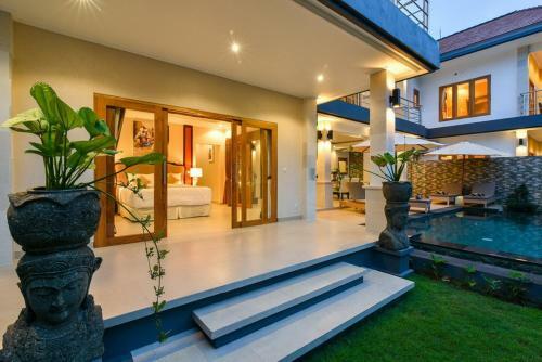 Lovina Premium Villa Resort - Luxury Holiday Service!