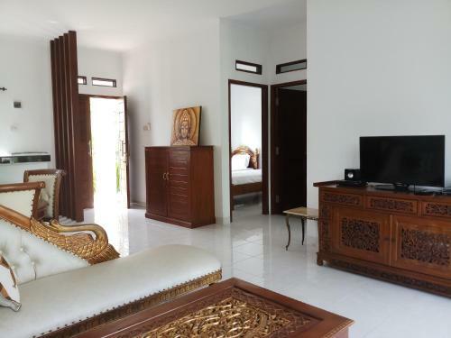 Villa Das Meer 2br Villa Near Lovina Beach