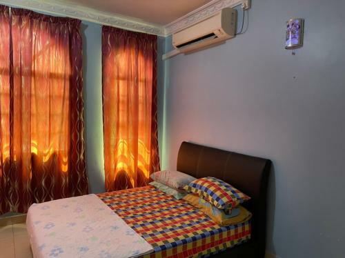 Hotel Oyo 90497 Eva Homestay