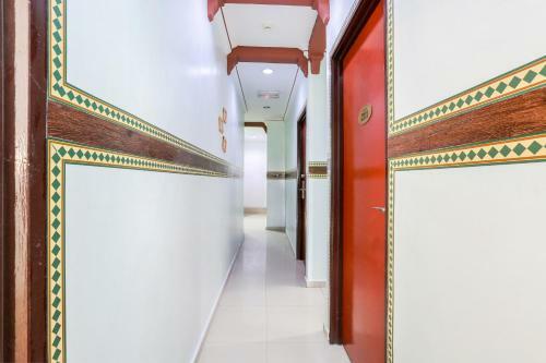 Oyo 89407 Ezi Hotel