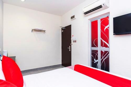Oyo 756 Muar City Hotel