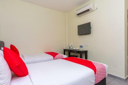 Oyo 756 Muar City Hotel