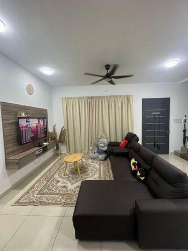 Hadeerna Homestay - Double Storey Terrace