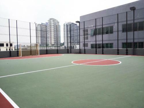Apartamentos Cybersquare Skyview Suites Pool Gym