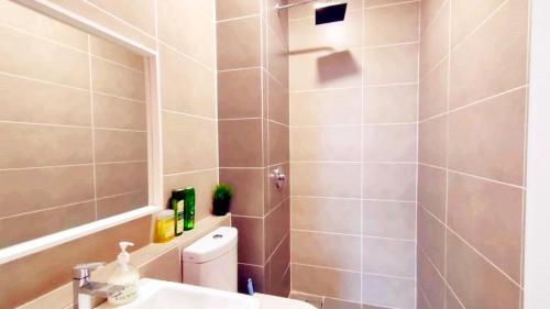 Apartamento Abhome [hero Suite 31*] D'pristine #legoland #jb