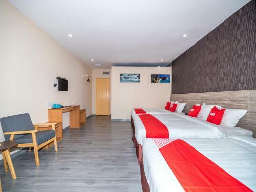 Oyo 90147 Hilltop Hotel