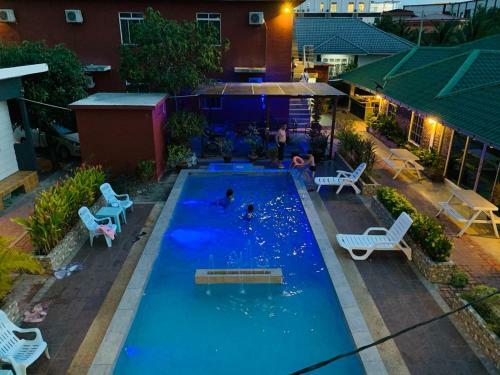 Hotel D Lima Beach Inn