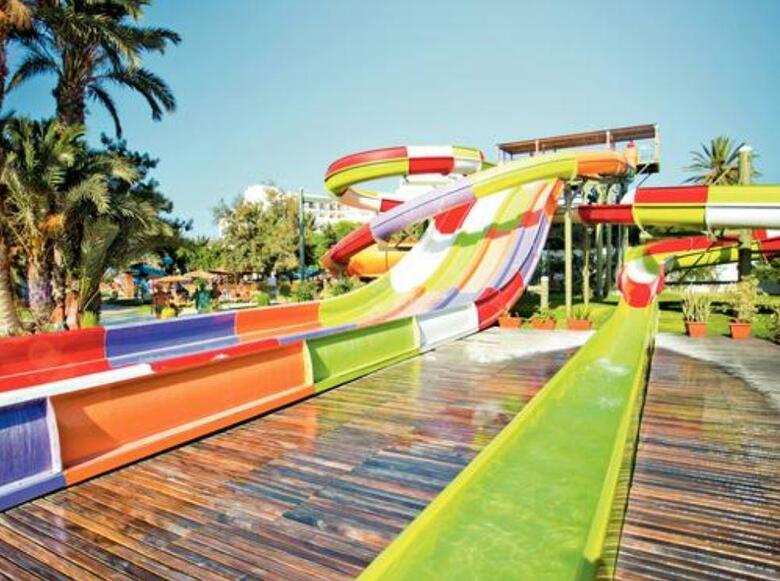 Hotel Sahara Beach Aquapark Resort