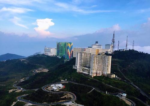Hotel Sky D'mont Suites