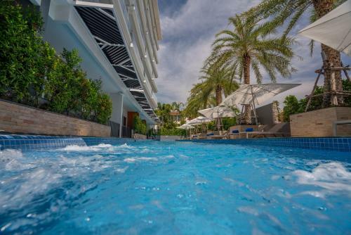 Hotel Babylon Sky Garden - Long Term Holiday Rentals