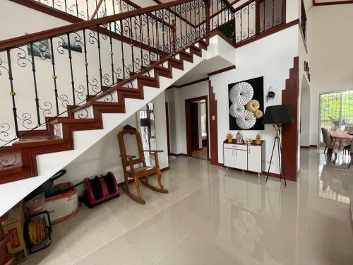 Cozy, Private House