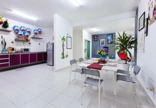 Apartamentos Homestay@aeon Desa Tebrau