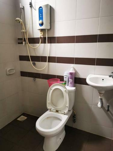 Villa Exotic Homestay-corner 2-storey Park View Bukit Indah
