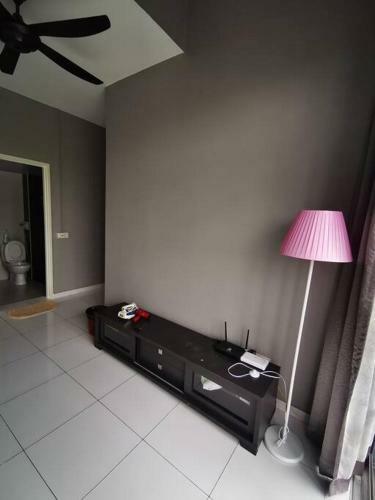 Villa Exotic Homestay-corner 2-storey Park View Bukit Indah